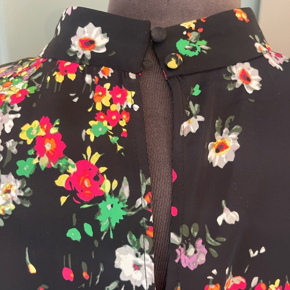 H&M Floral Print Blouse Size XL - Picture 3 of 11